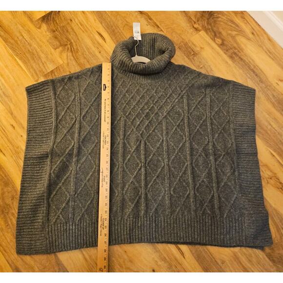LOFT  NWT Gray M/L Gray Cable Knit Wool Blend warm Cozy turtle neck poncho Boho - Picture 5 of 12